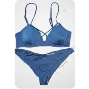 Nwt Beach Bunny Blue Criss Cross Strap Bikini Top XL‎ bottom Small